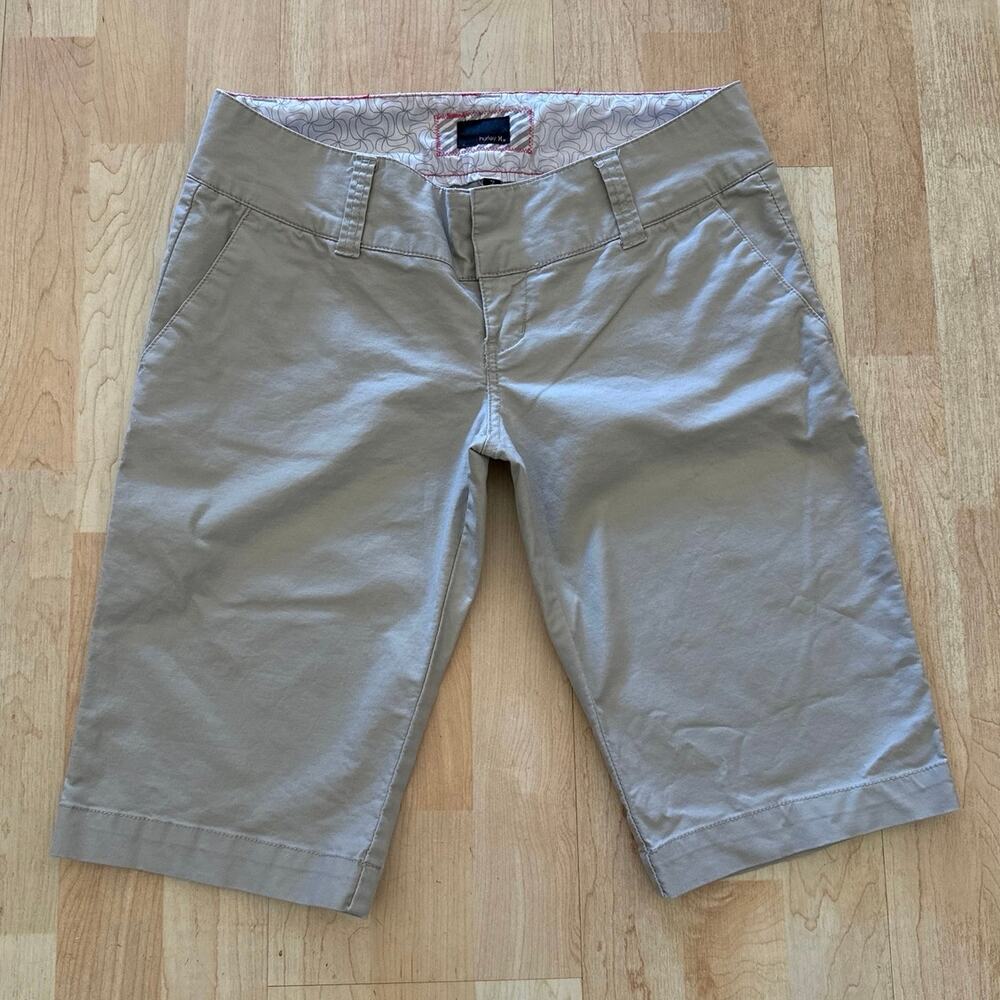 *Hurley Womens Shorts 7 Khaki Bermuda Cuffed Flat Front Cotton Flap Pockets